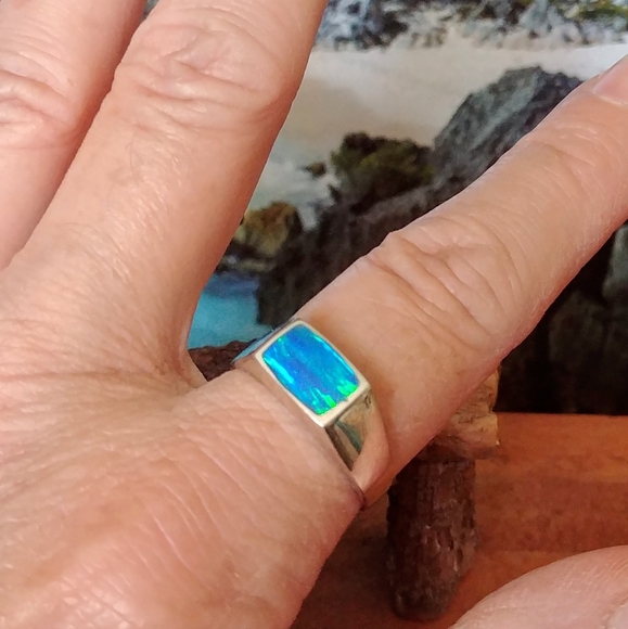 Mexico Sterling Silver Opal Ring - Picture 5 of 5